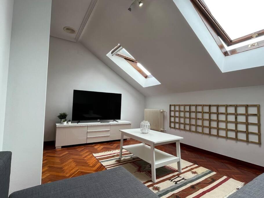 Apartamento El Fontan, Parking Gratuito Gijón Esterno foto